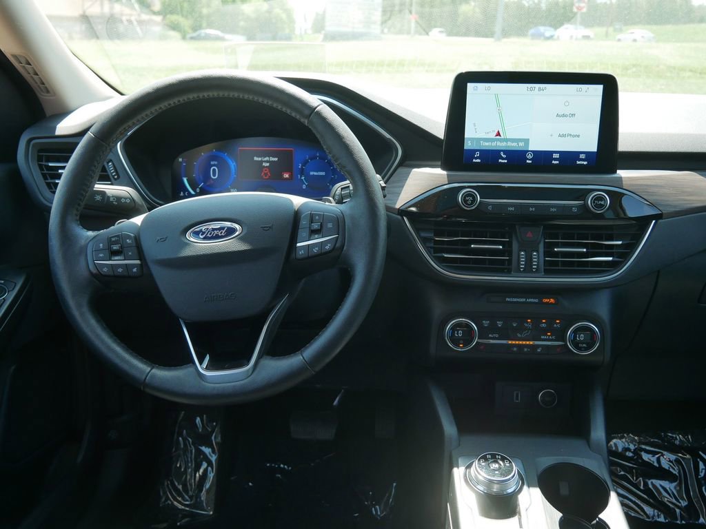 Certified 2020 Ford Escape Titanium AWD/4WD image 16