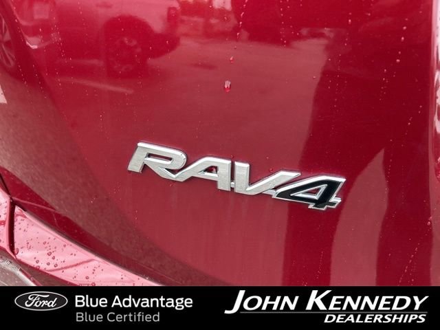 Used 2018 Toyota RAV4 LE w/ All Weather Liner Package AWD/4WD image 28