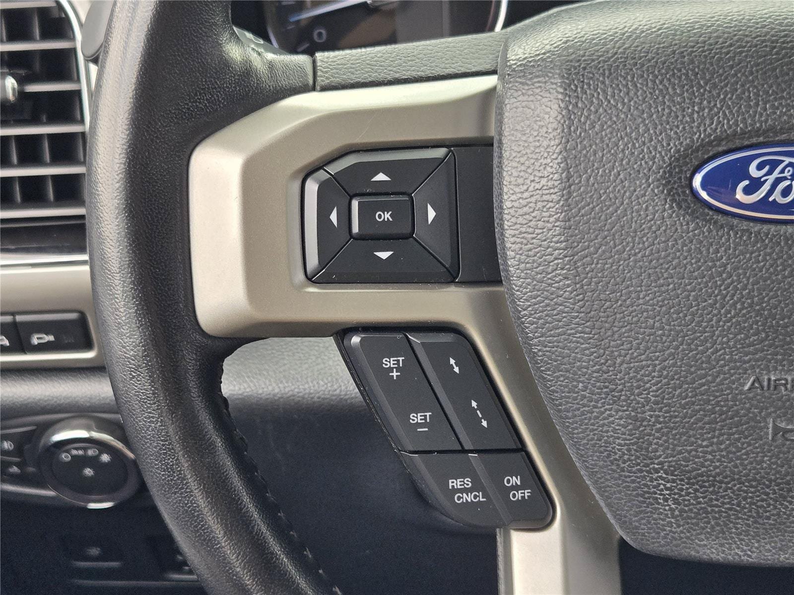 Certified 2022 Ford F250 Lariat w/ Lariat Ultimate Package AWD/4WD image 28