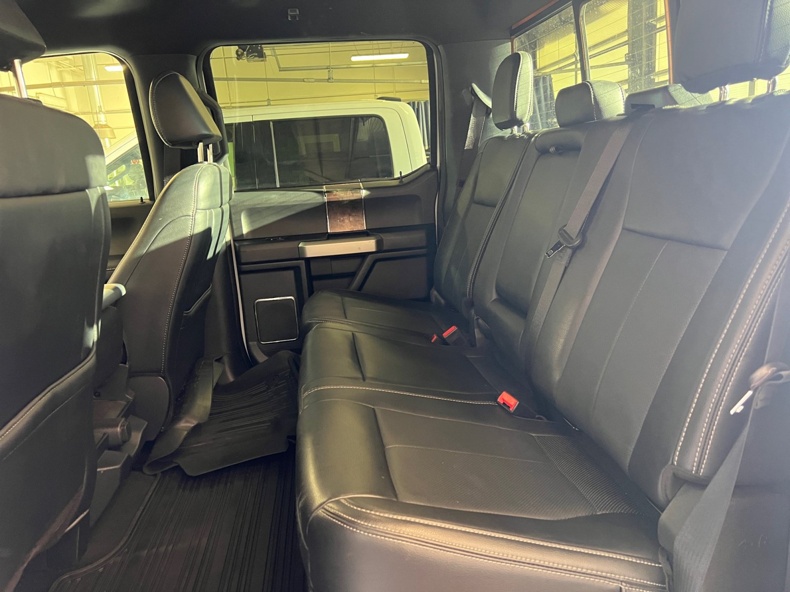Certified 2022 Ford F350 Lariat w/ Chrome Package AWD/4WD image 26
