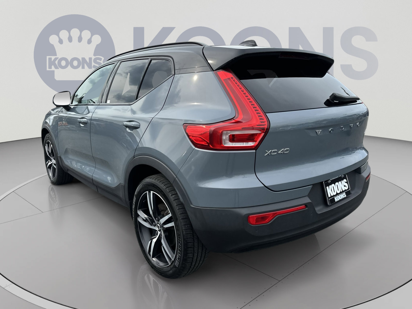 Used 2021 Volvo XC40 T5 R-Design AWD/4WD image 14
