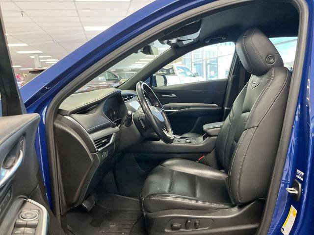 Used 2022 Cadillac XT4 Premium Luxury w/ Safety Alert Package AWD/4WD image 14