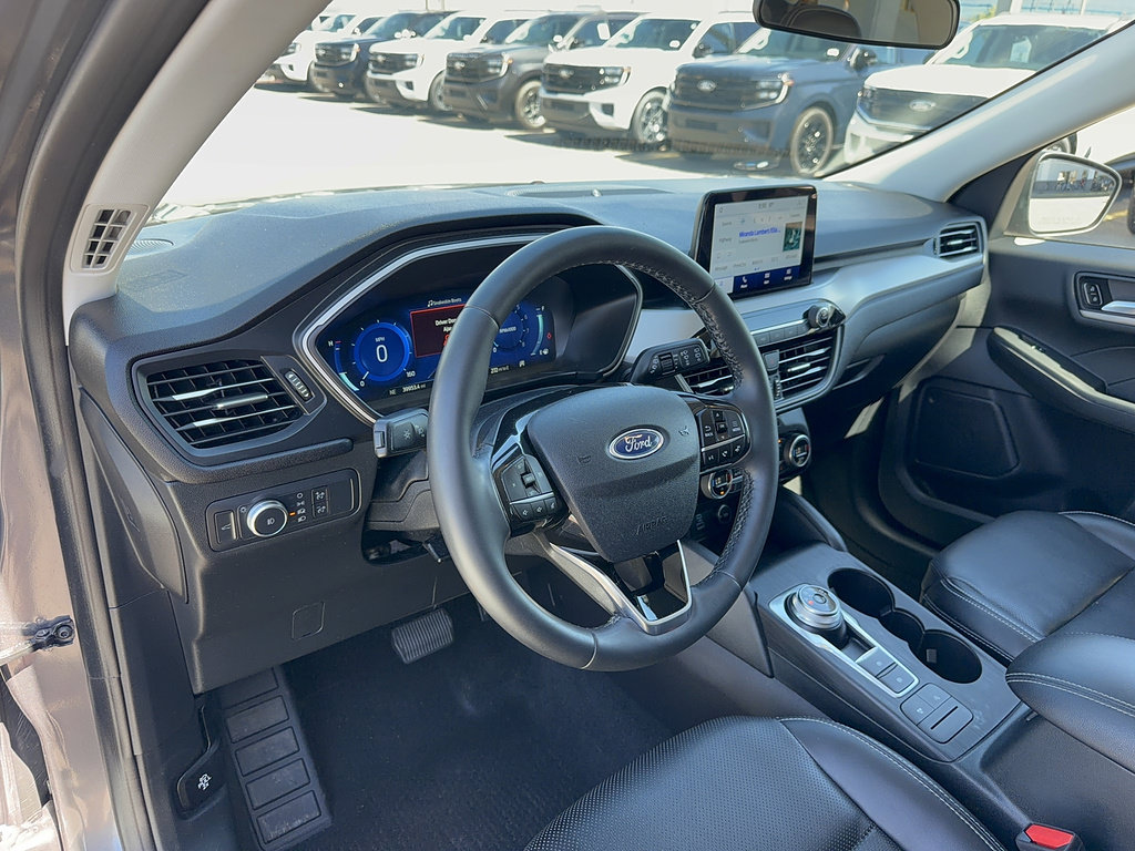 Certified 2021 Ford Escape SEL w/ Technology Package FWD image 10