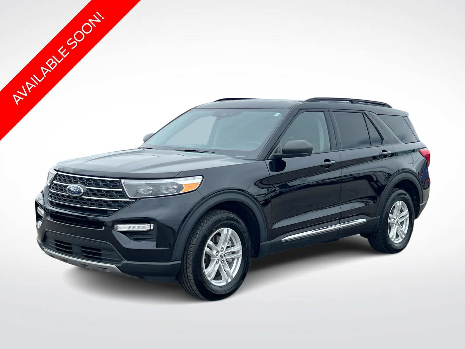 Certified 2022 Ford Explorer XLT w/ Equipment Group 202A AWD/4WD image 4