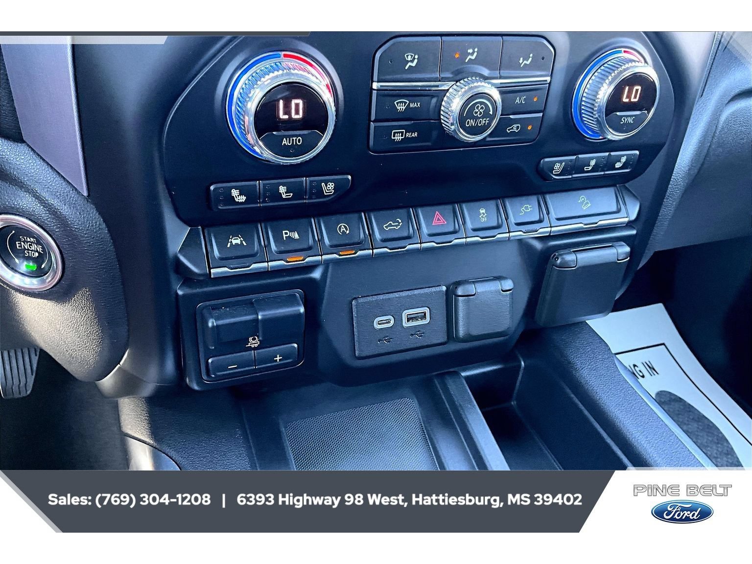 Used 2020 GMC Sierra 1500 SLT w/ SLT Premium Plus Package AWD/4WD image 24