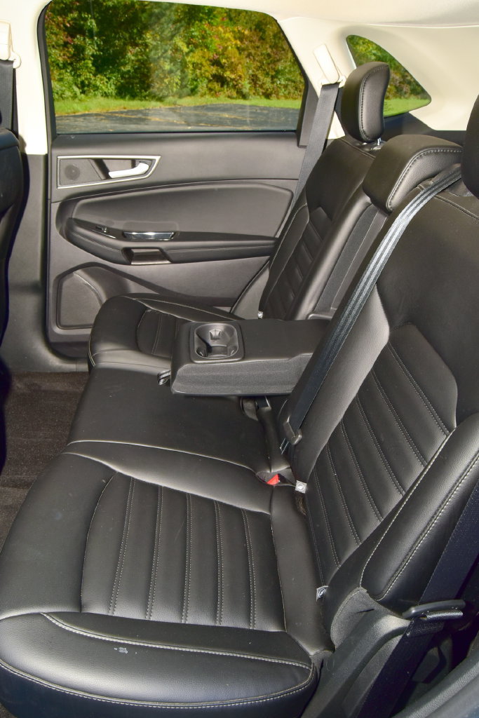 Certified 2020 Ford Edge SEL w/ Convenience Package AWD/4WD image 30