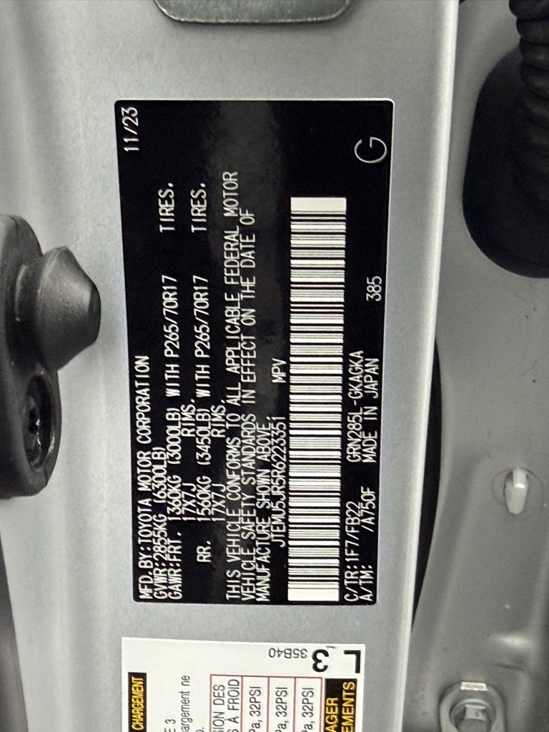 Used 2024 Toyota 4Runner SR5 image 33