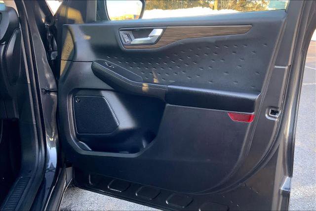 Certified 2020 Ford Escape Titanium image 23