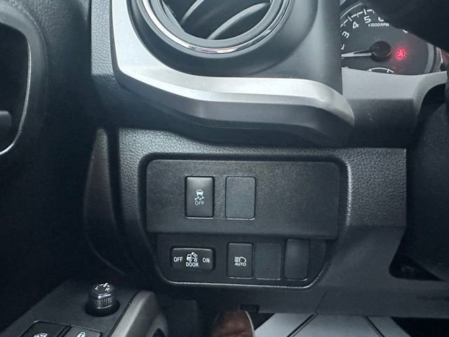 Used 2022 Toyota Tacoma SR5 image 42