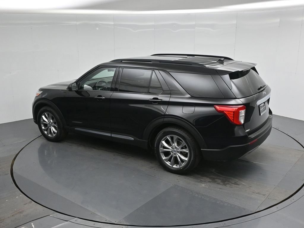 Certified 2020 Ford Explorer XLT w/ Equipment Group 202A image 18