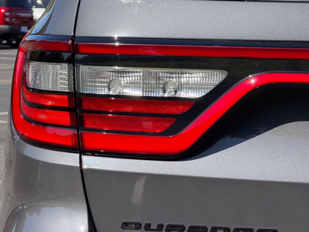 Used 2023 Dodge Durango R/T w/ Blacktop Package AWD/4WD image 11