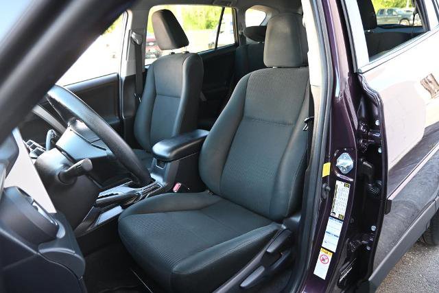 Used 2017 Toyota RAV4 LE w/ All Weather Liner Package AWD/4WD image 19
