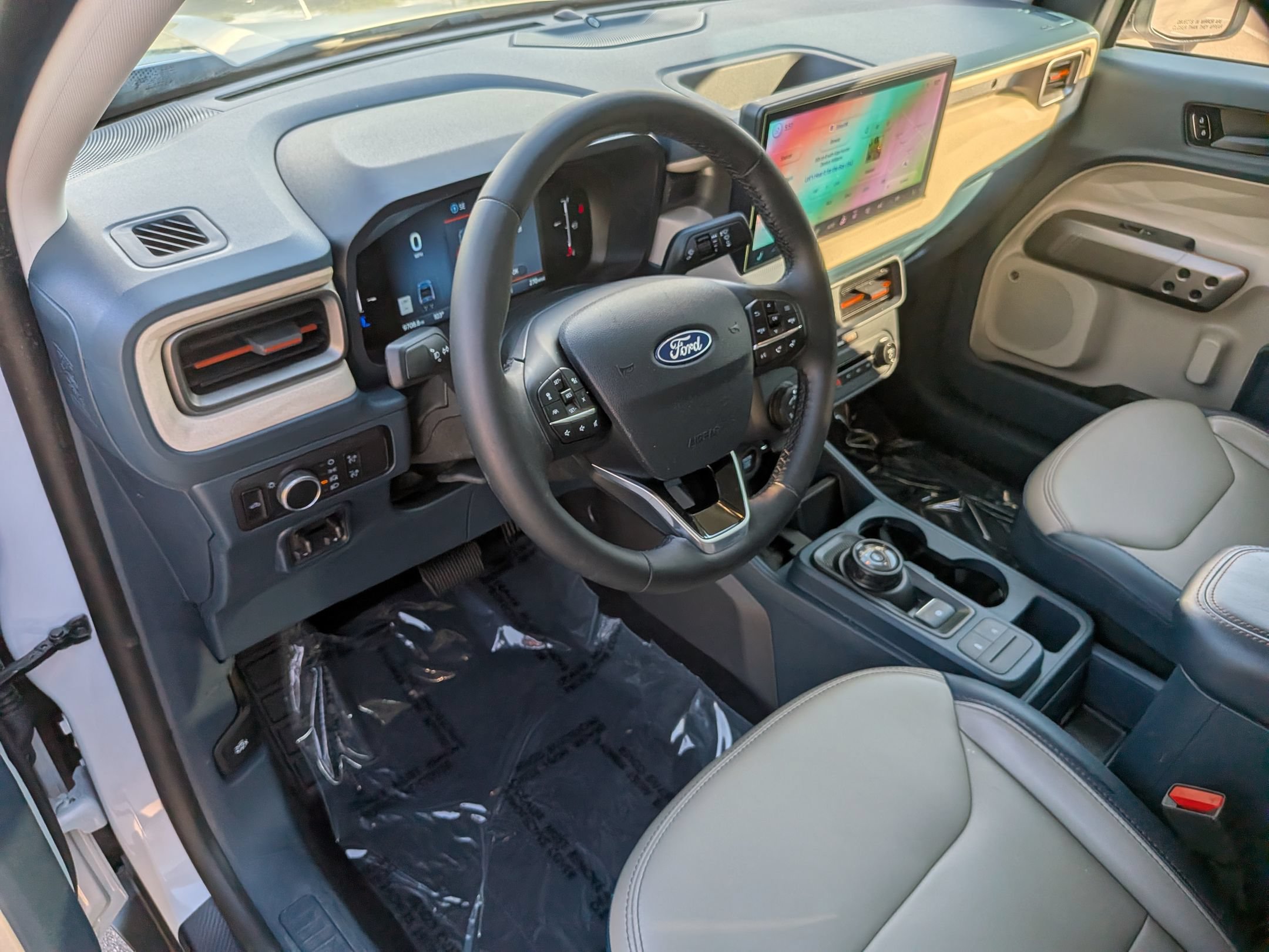 Certified 2025 Ford Maverick Lariat w/ 4K Tow Package AWD/4WD image 17
