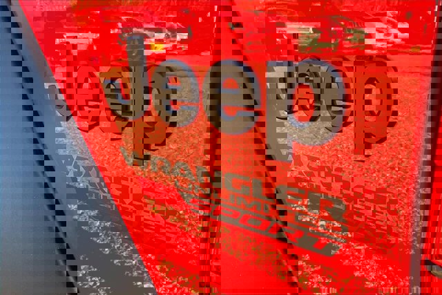 Used 2021 Jeep Wrangler Unlimited Sport S image 32