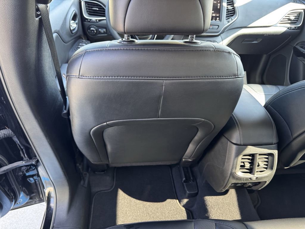 Used 2023 Jeep Cherokee Altitude Lux image 36