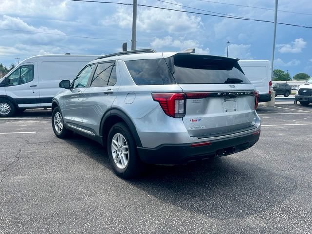 Certified 2025 Ford Explorer Active AWD/4WD image 5