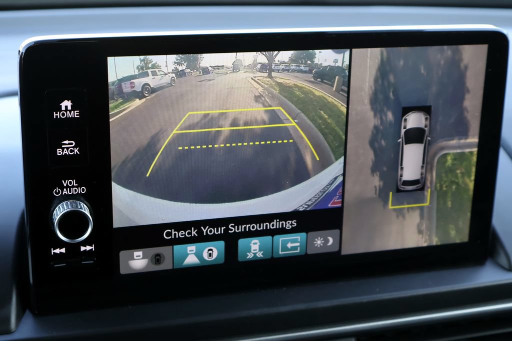 Used 2024 Honda Pilot Elite image 9
