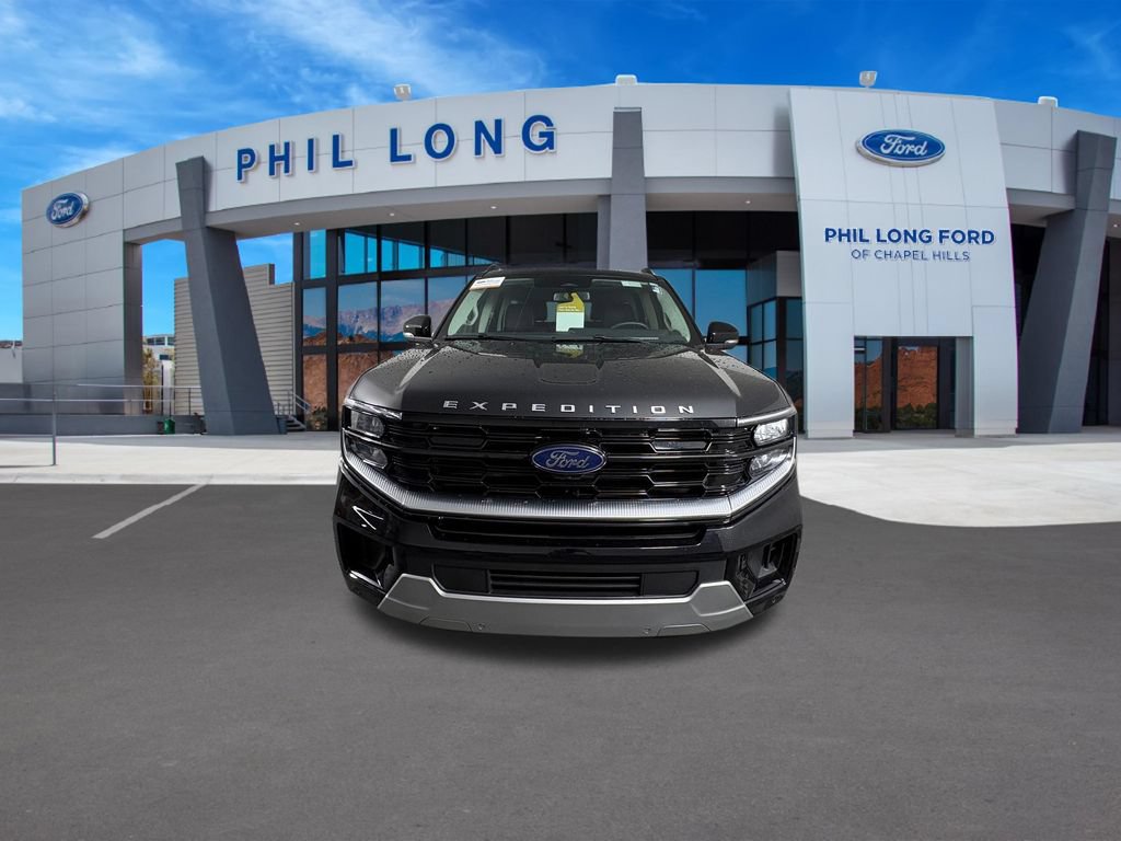 Certified 2026 Ford Expedition Max Platinum w/ Platinum Ultimate Package AWD/4WD image 8