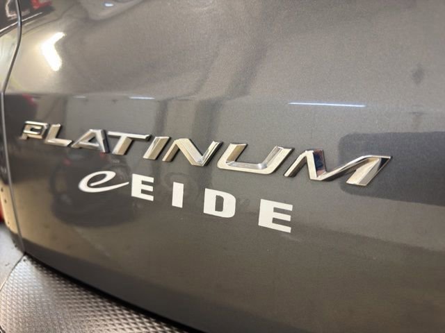 Certified 2024 Ford Escape Platinum AWD/4WD image 29