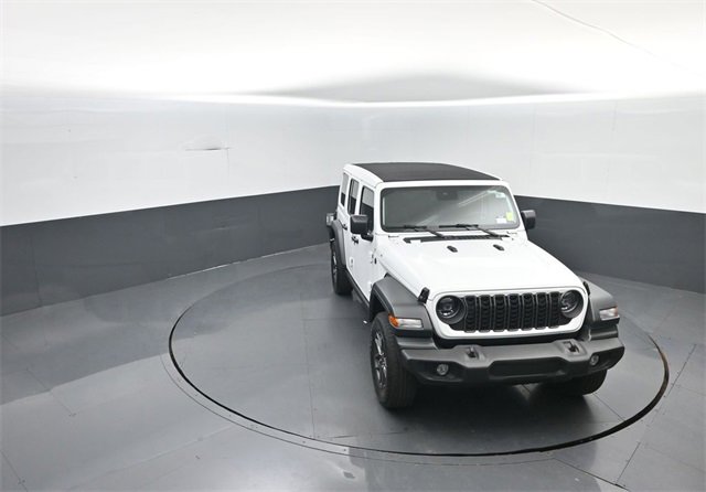 Used 2024 Jeep Wrangler Sport S image 25