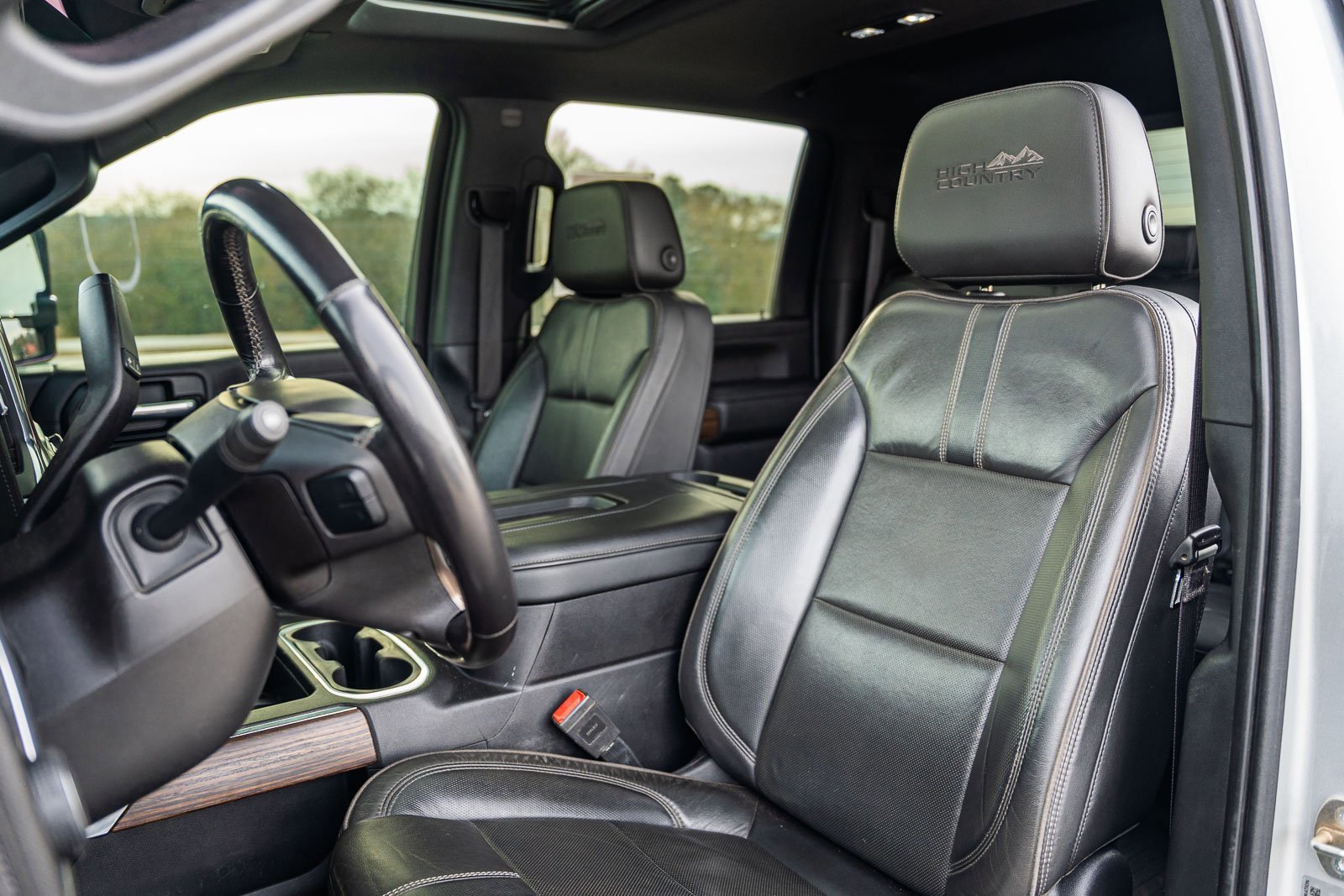 Used 2020 Chevrolet Silverado 3500 High Country w/ LPO, Dark Essentials Package image 21