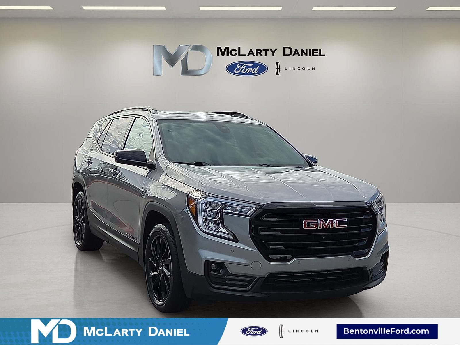 Used 2024 GMC Terrain SLT w/ Tech Package