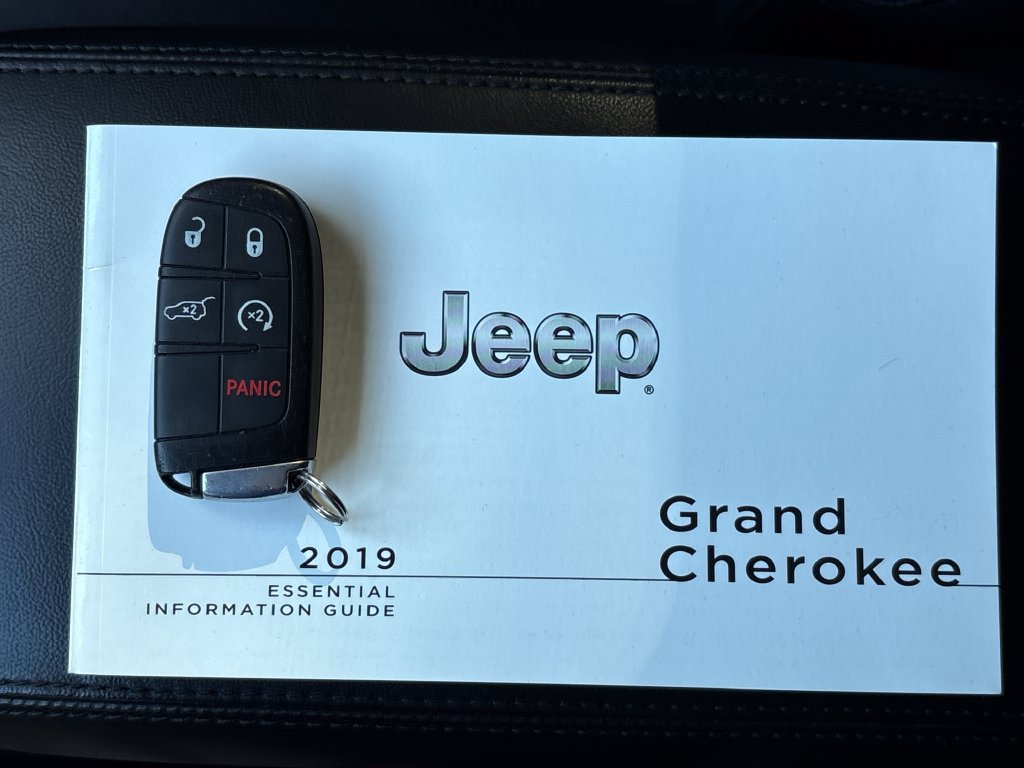 Used 2019 Jeep Grand Cherokee Altitude AWD/4WD image 19