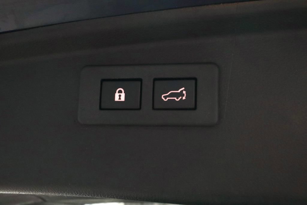 Used 2023 Subaru Outback Touring XT image 22