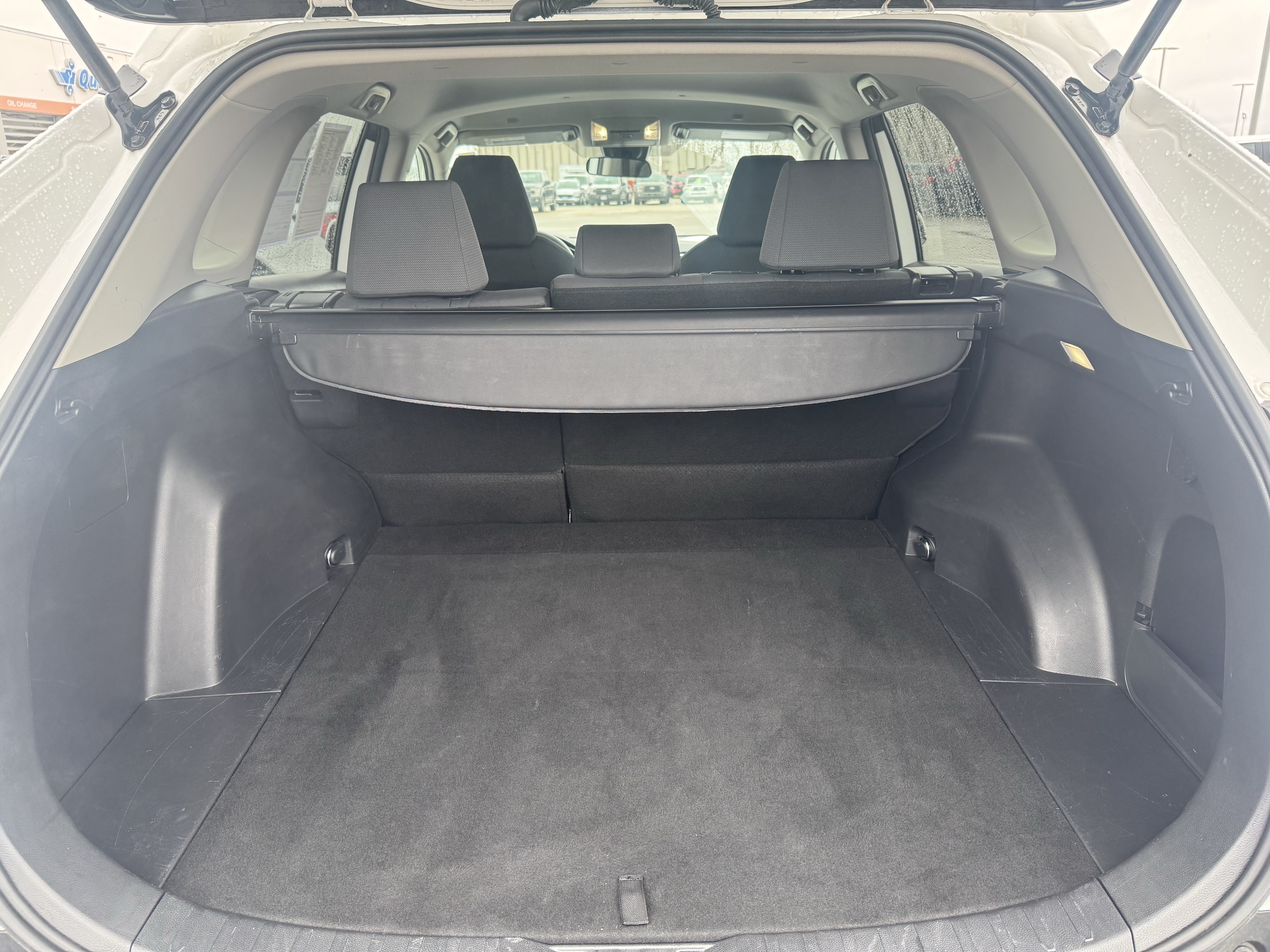 Used 2025 Toyota RAV4 XLE AWD/4WD image 12