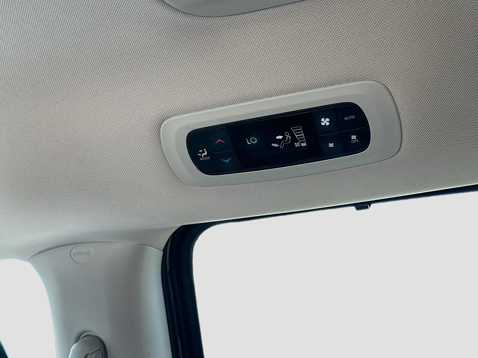 Used 2023 Chrysler Pacifica Touring-L image 23