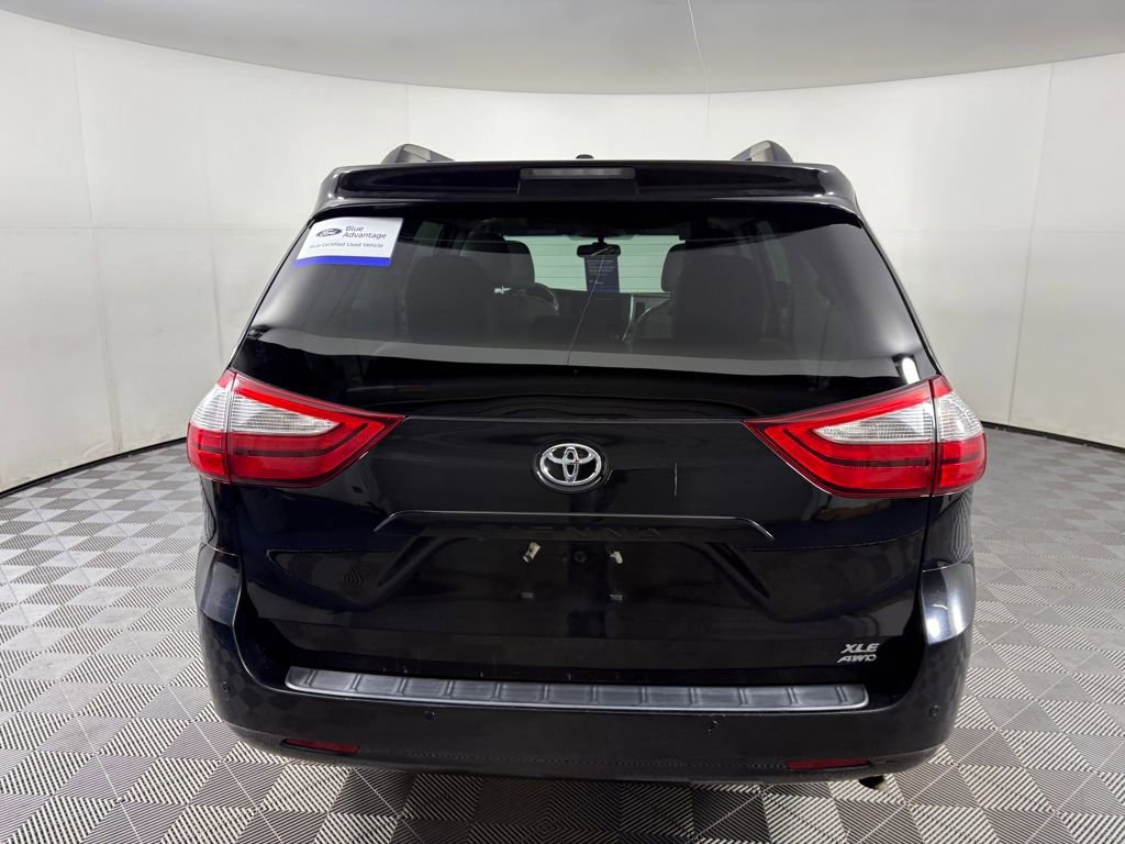 Used 2017 Toyota Sienna AWD image 4
