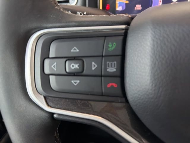 Used 2023 Jeep Wagoneer Base image 25