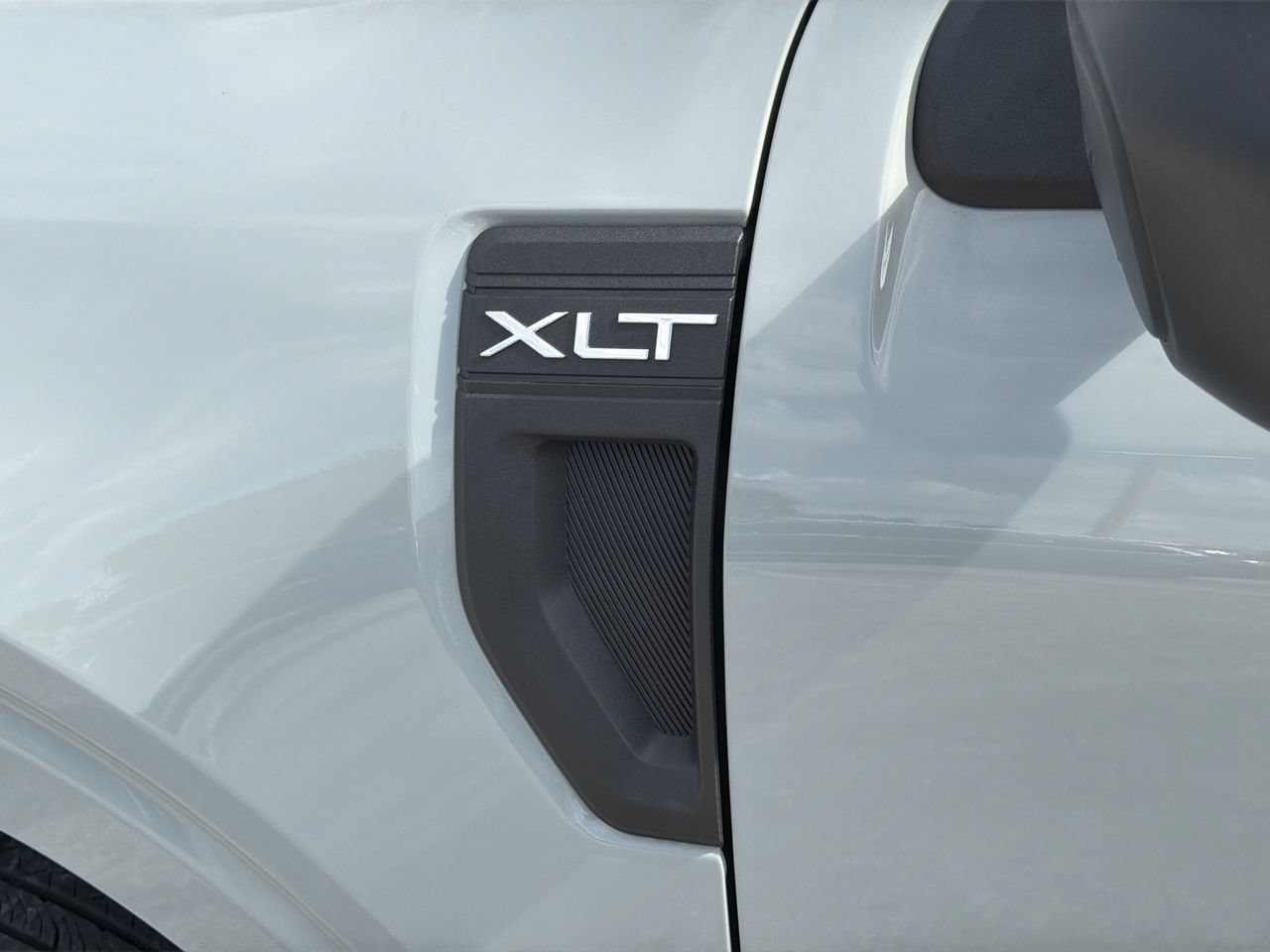 Certified 2024 Ford Maverick XLT FWD image 9