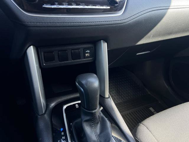 Used 2022 Toyota Corolla Cross LE w/ Moonroof Package FWD image 12
