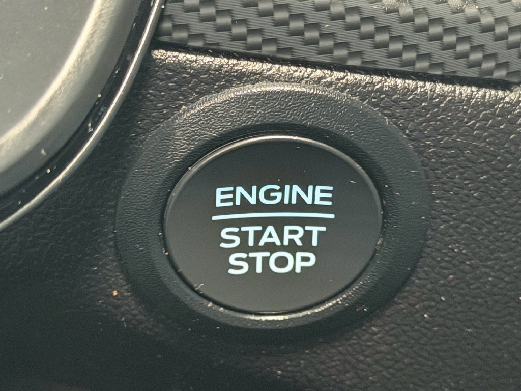 Certified 2025 Ford Escape ST-Line FWD image 26