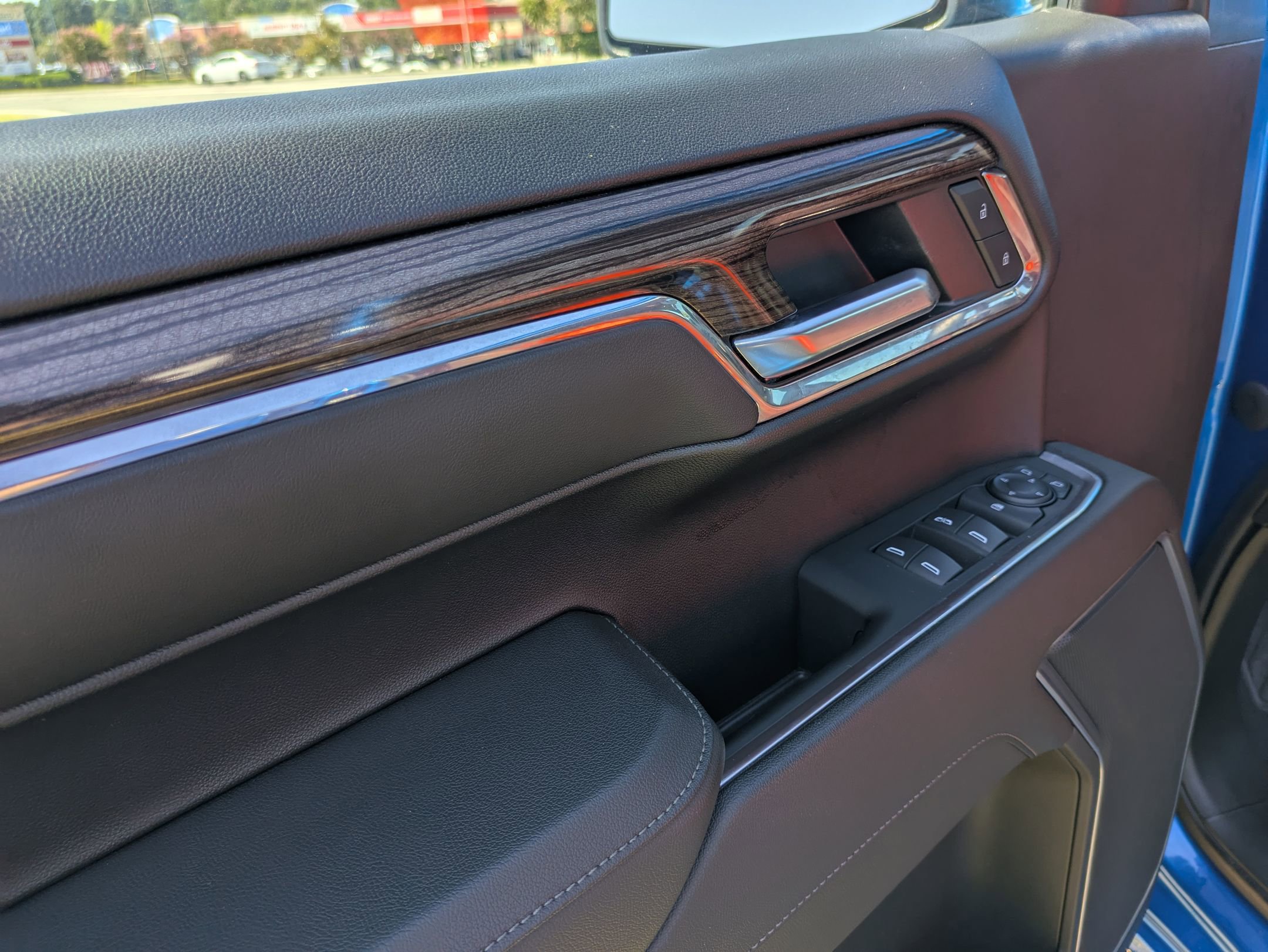 Used 2024 Chevrolet Silverado 1500 RST w/ Z71 Off-Road Package image 13