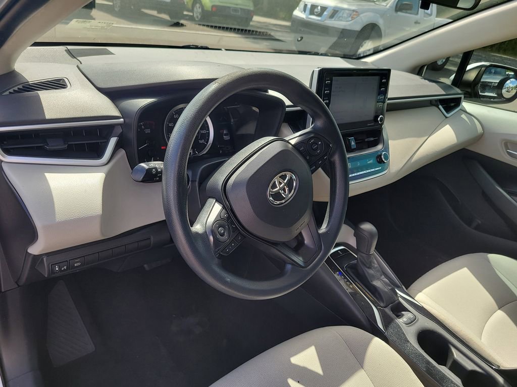 Used 2021 Toyota Corolla LE FWD image 15