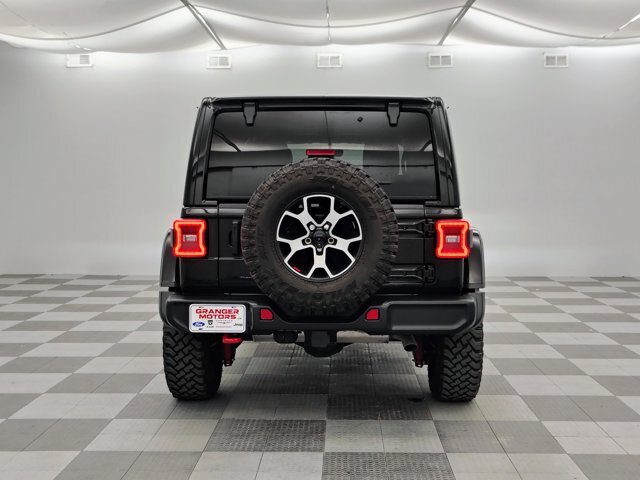 Used 2022 Jeep Wrangler Unlimited Rubicon w/ LED Lighting Group AWD/4WD image 7