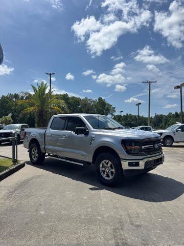 Certified 2024 Ford F150 XLT w/ Mobile Office Package AWD/4WD image 4