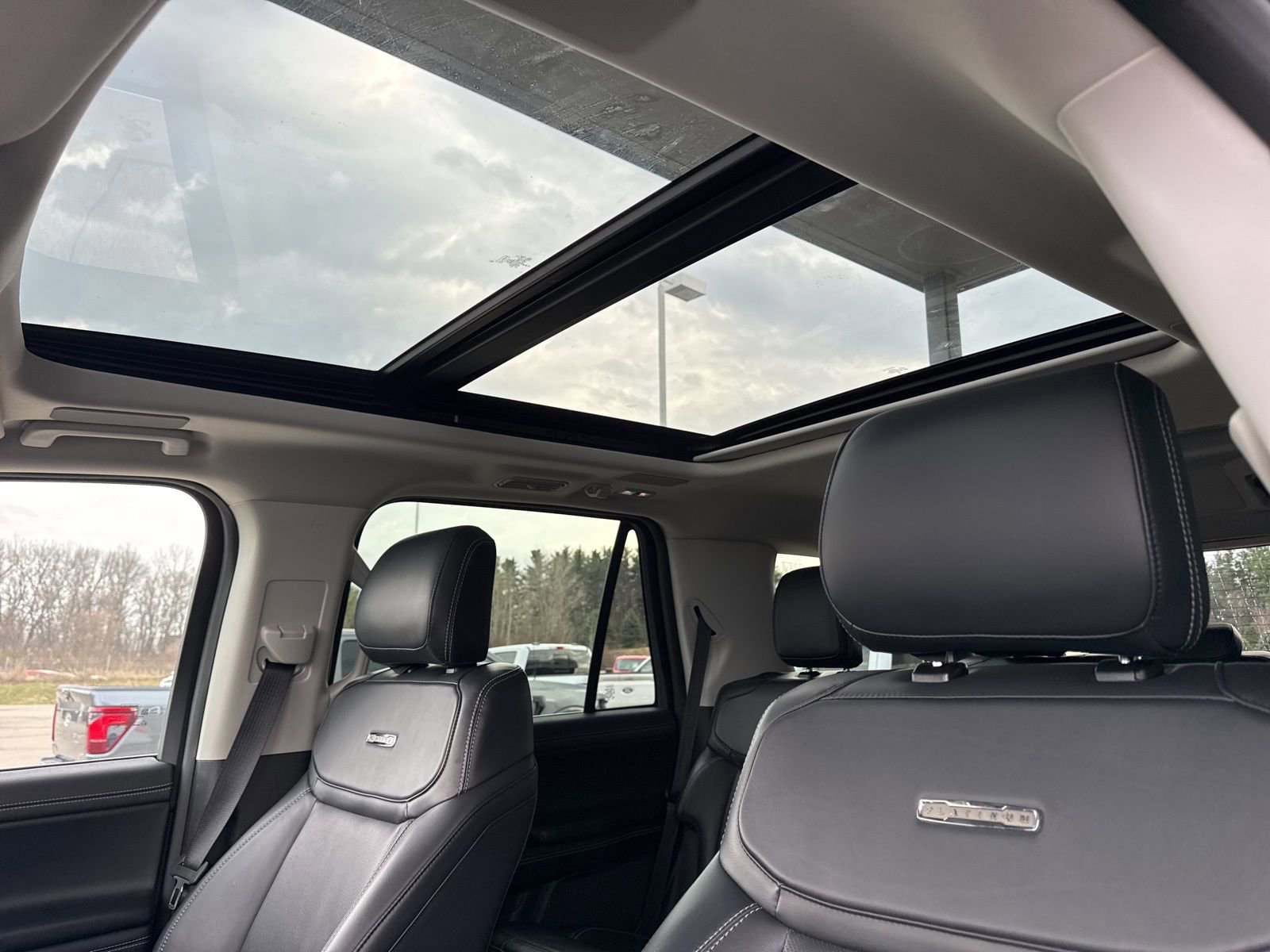 Certified 2025 Ford Expedition Platinum w/ Driver's Package image 26