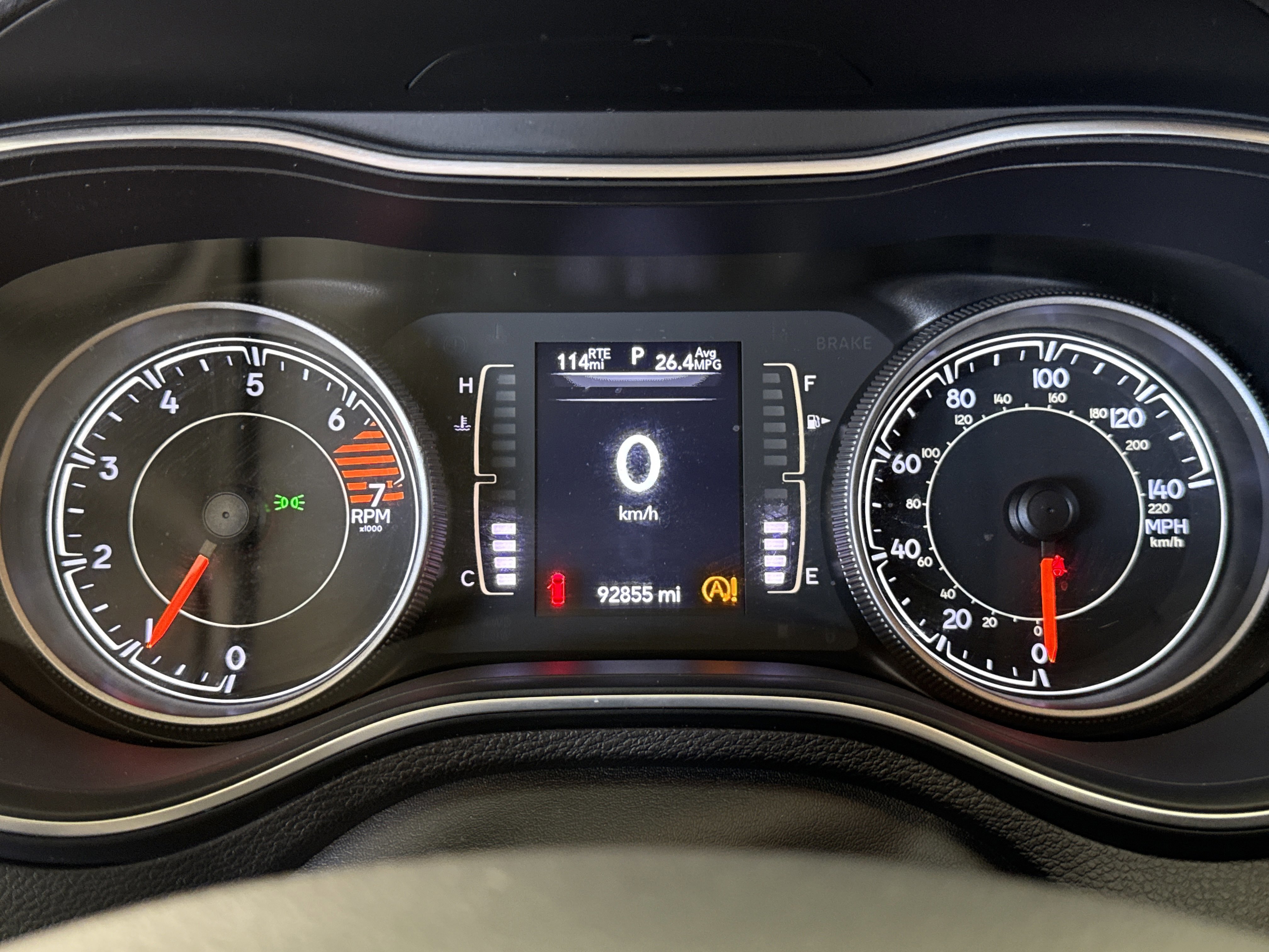 Used 2019 Jeep Cherokee Latitude Plus w/ Comfort/Convenience Group image 29