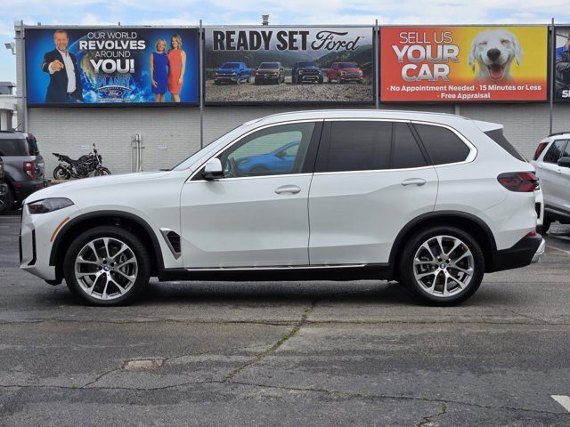 Used 2025 BMW X5 xDrive40i image 4
