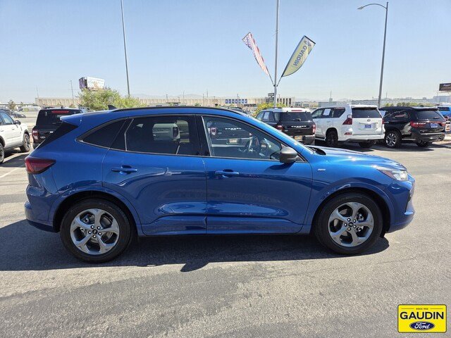 Certified 2023 Ford Escape ST-Line w/ Tech Pack #1 FWD image 8