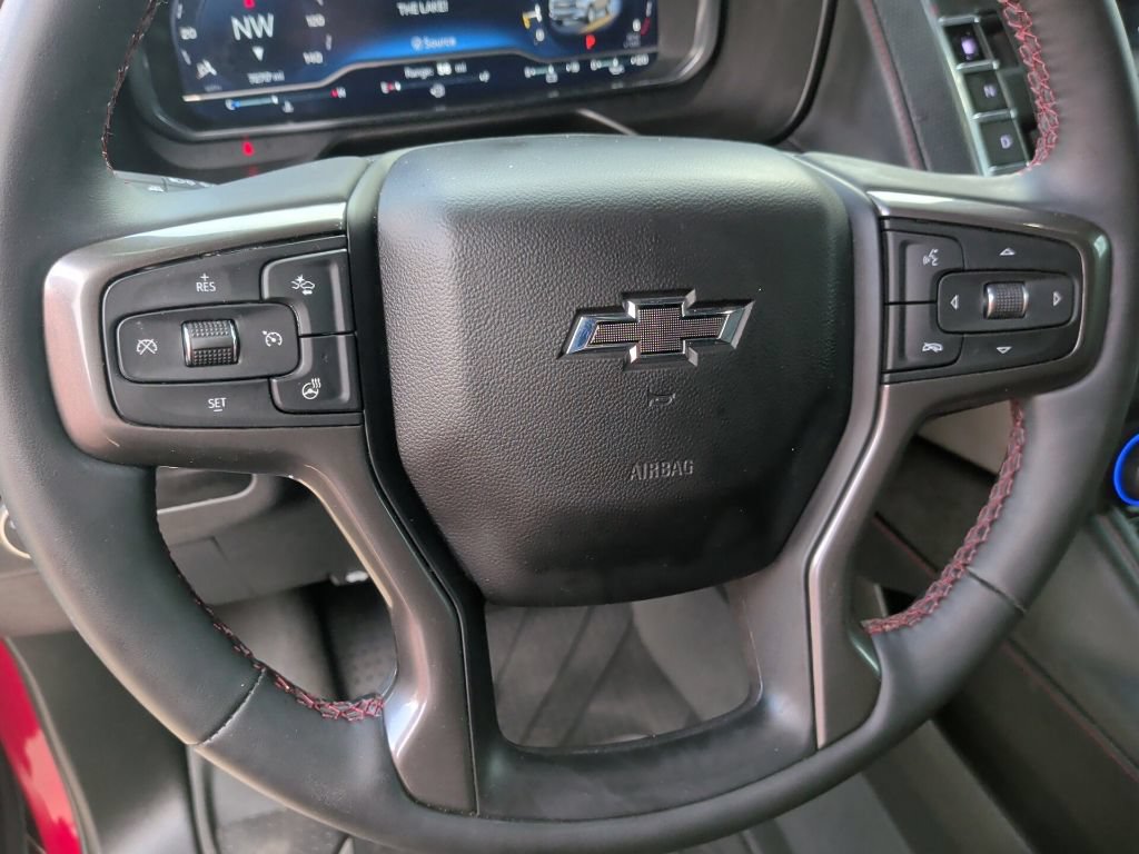 Used 2023 Chevrolet Suburban RST w/ Luxury Package AWD/4WD image 28