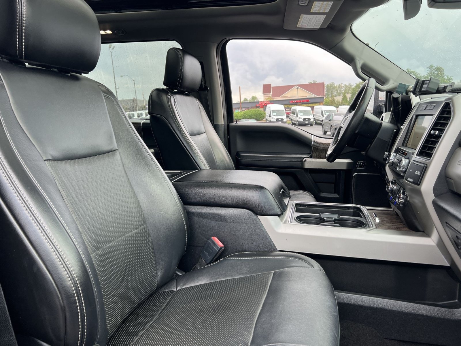Certified 2019 Ford F350 Lariat w/ Lariat Ultimate Package AWD/4WD image 27