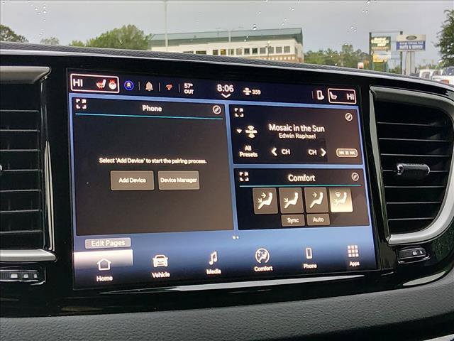 Used 2025 Chrysler Pacifica Select FWD image 18
