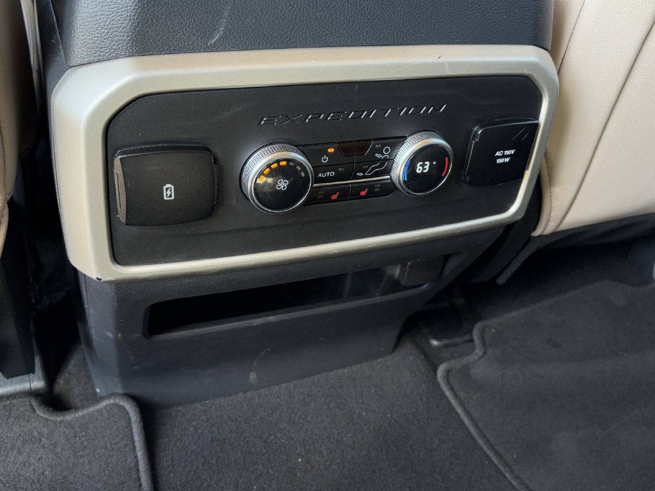 Certified 2024 Ford Expedition Limited RWD image 25