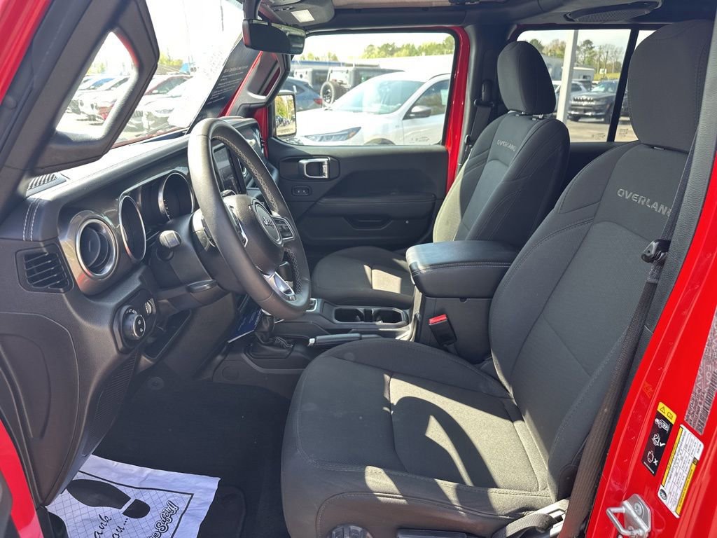 Used 2023 Jeep Gladiator Overland image 17