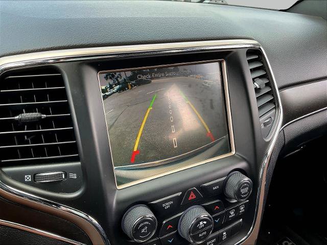 Used 2017 Jeep Grand Cherokee Limited w/ Luxury Group II AWD/4WD image 16