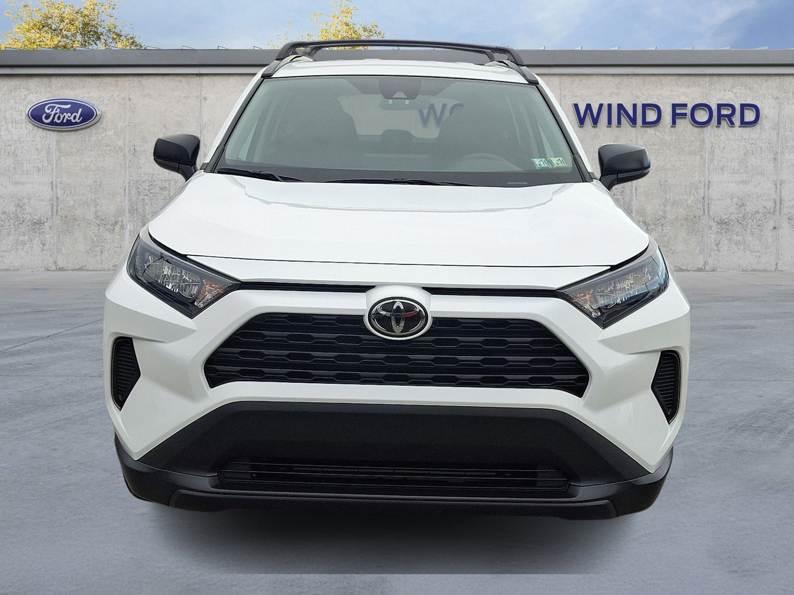 Used 2020 Toyota RAV4 LE w/ Carpet Mat Package image 7